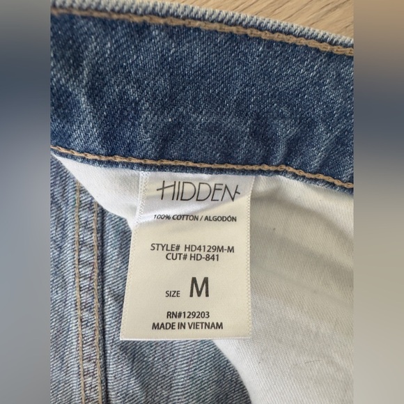 HIDDEN Blue Distressed Denim Shorts 🩳 - Picture 3 of 6